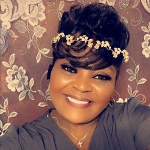 Meet your Posher, Rita